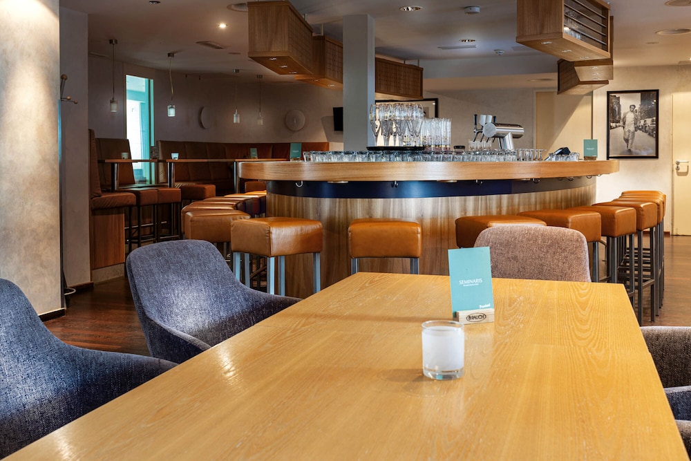 Sunday Hotel Bad Honnef 45/64