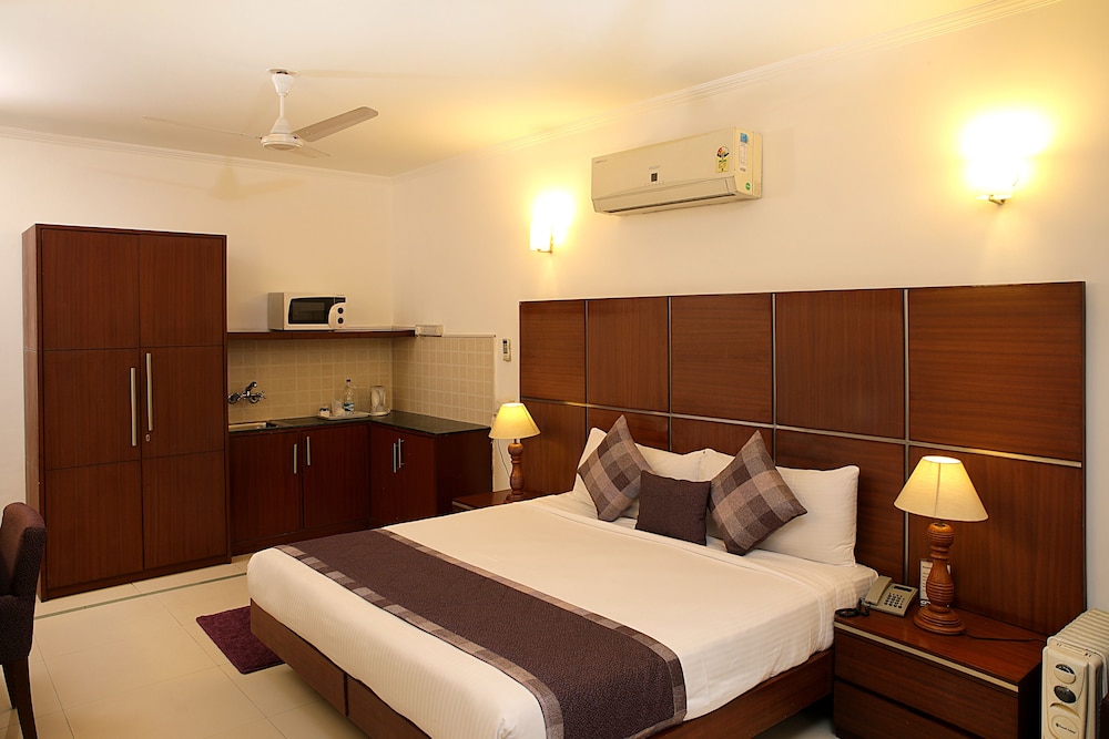 Ahuja Residency Gurgaon 19/50