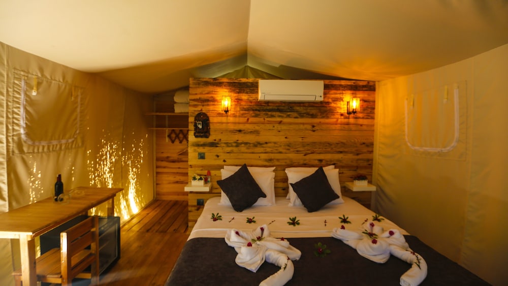 Green Pine Beach & Bungalows Luxury Concept 7/50