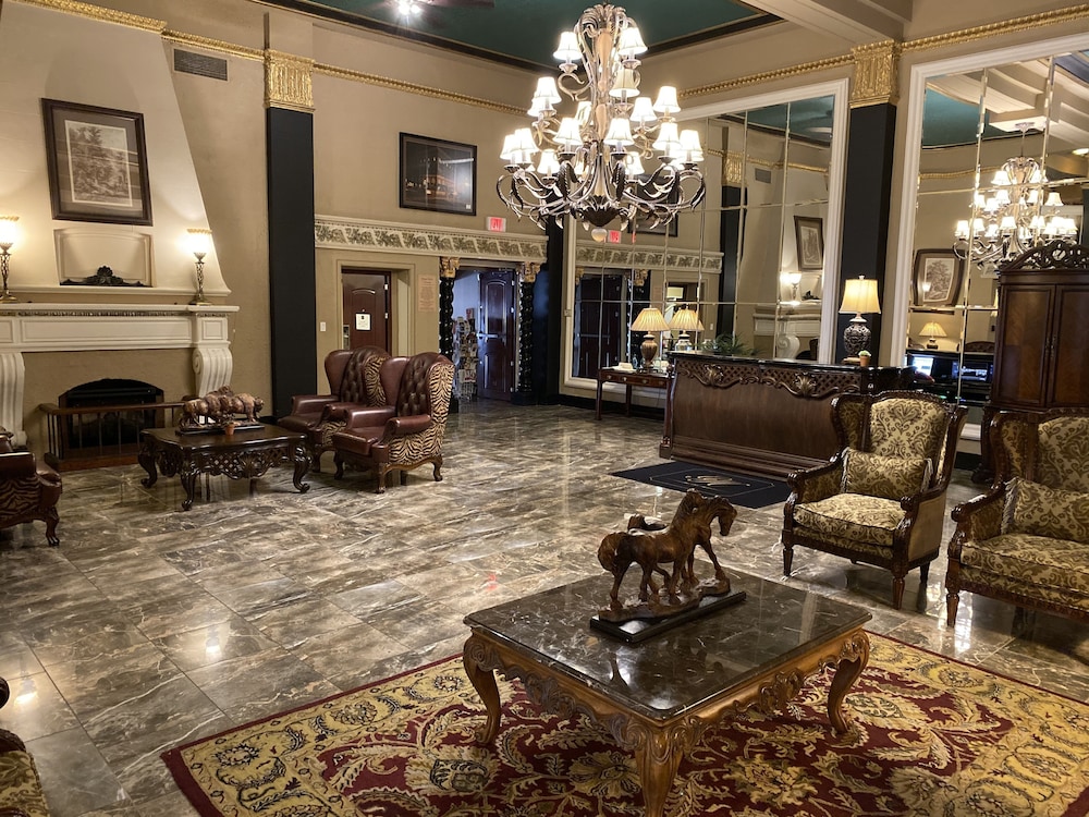 Grant Hall Hotel 57/87