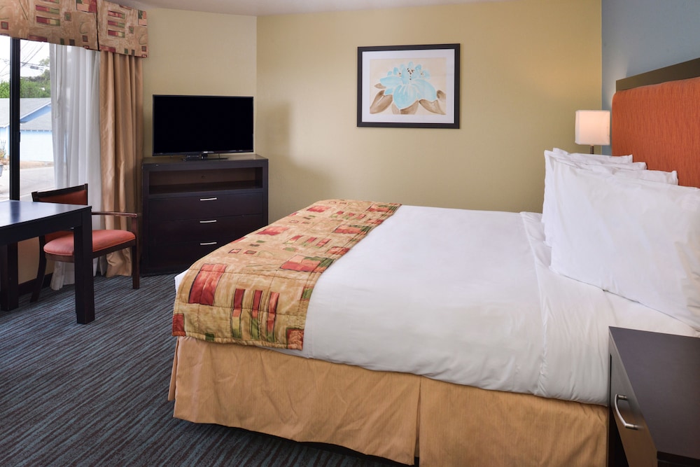 Bay View Inn 33/53