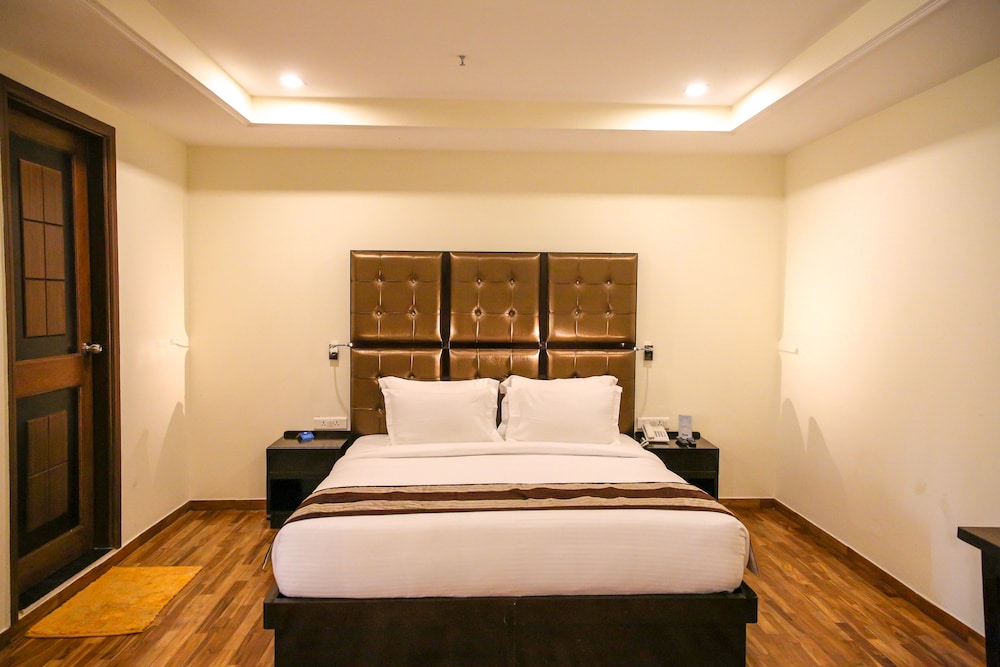 Hotel Boulevard، Dehradun 4/24