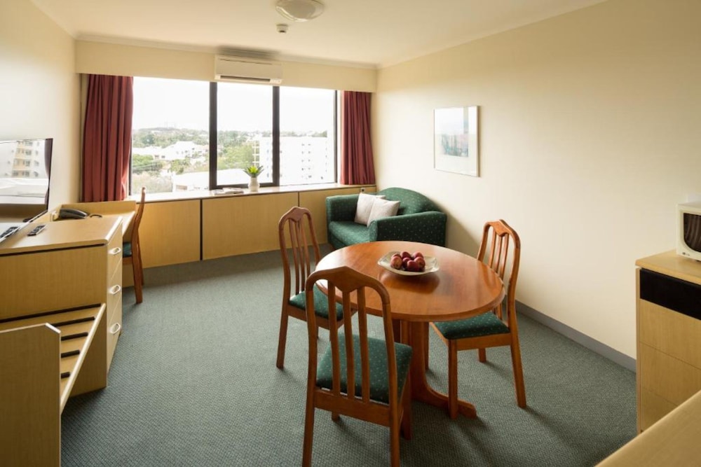 Frontier Hotel Darwin 29/32