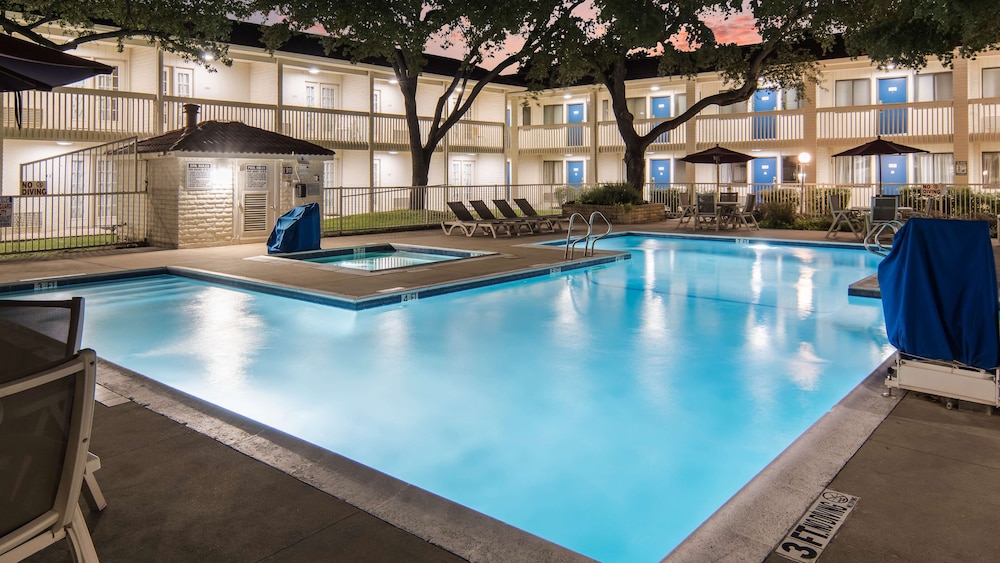 Motel6 Addison, TX - Dallas in ADDISON - TX