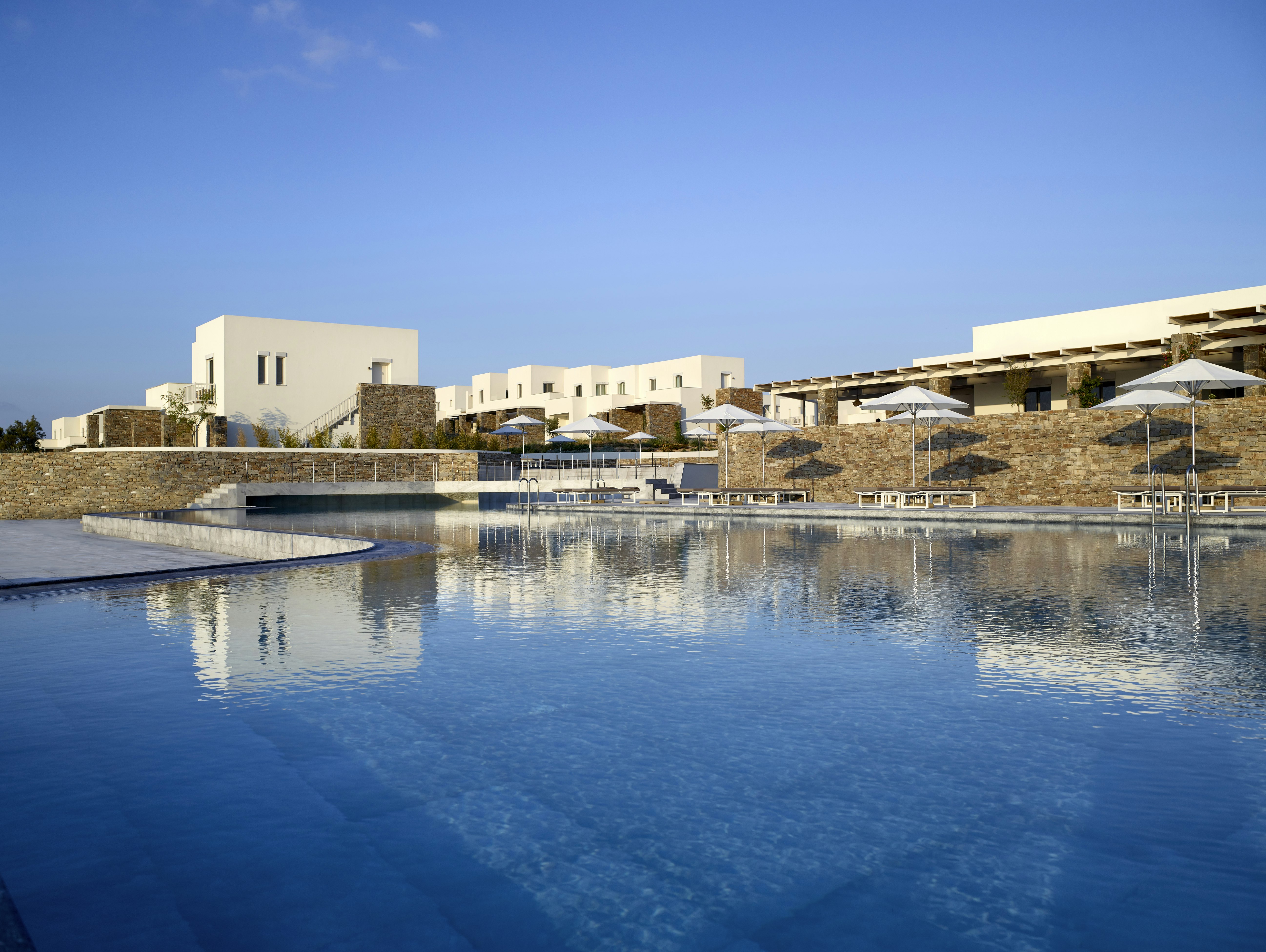 Summer Senses Luxury Resort 76/81