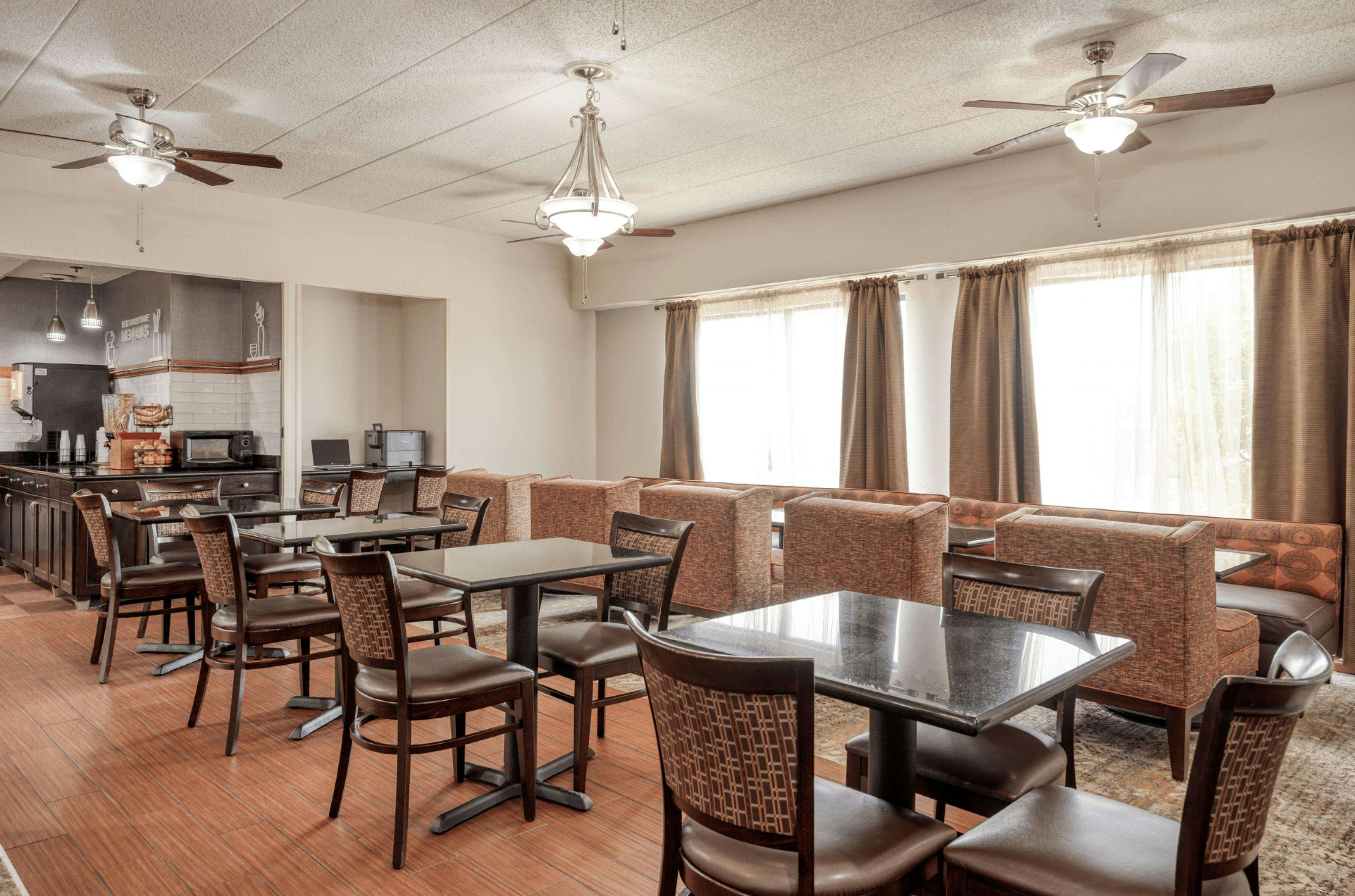 Hampton Inn Washington Court House 47/61
