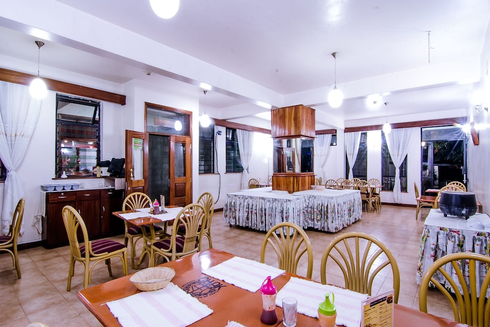 Chak Guest House & Conference Centre 17/22