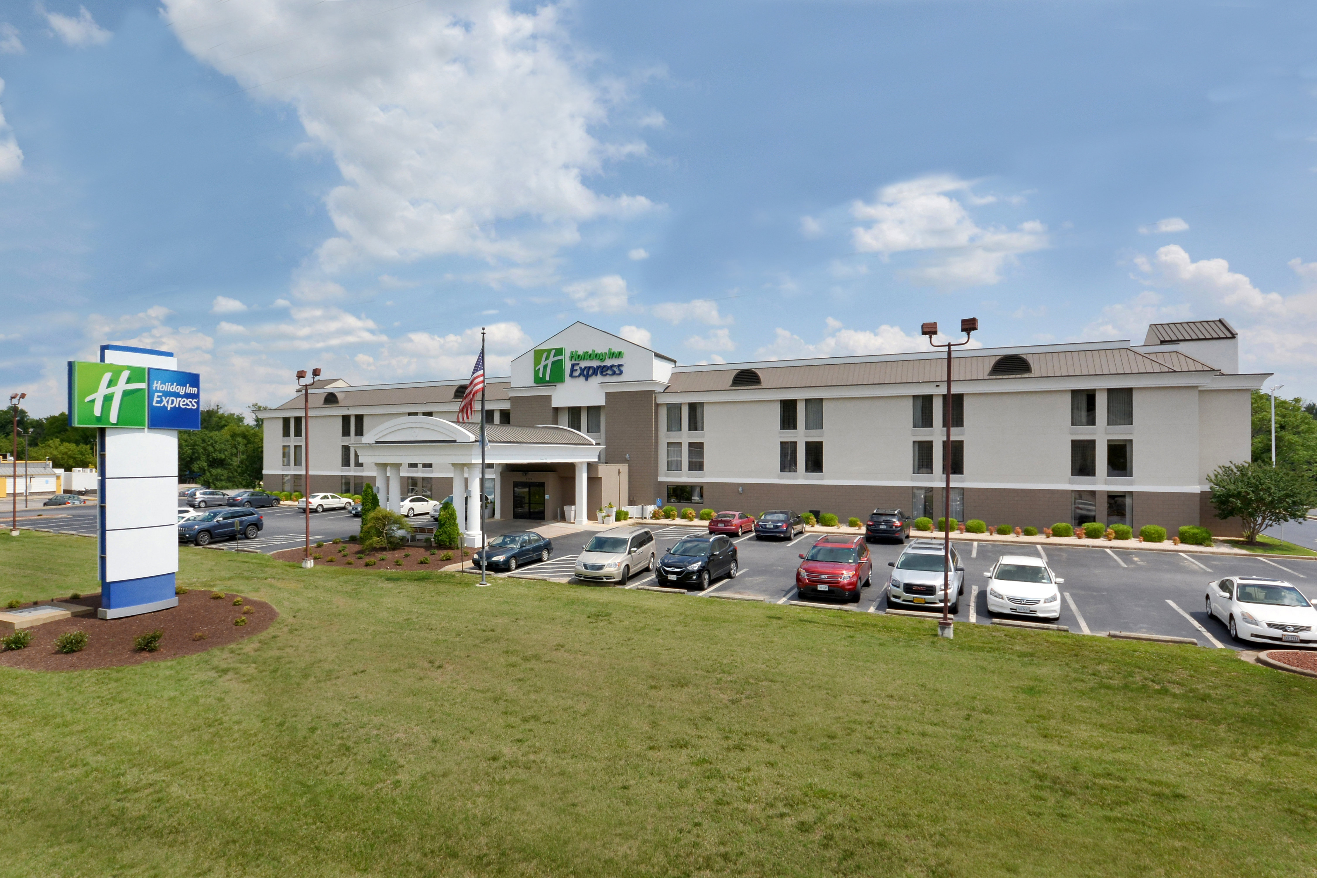Holiday Inn Express Danville 29/34