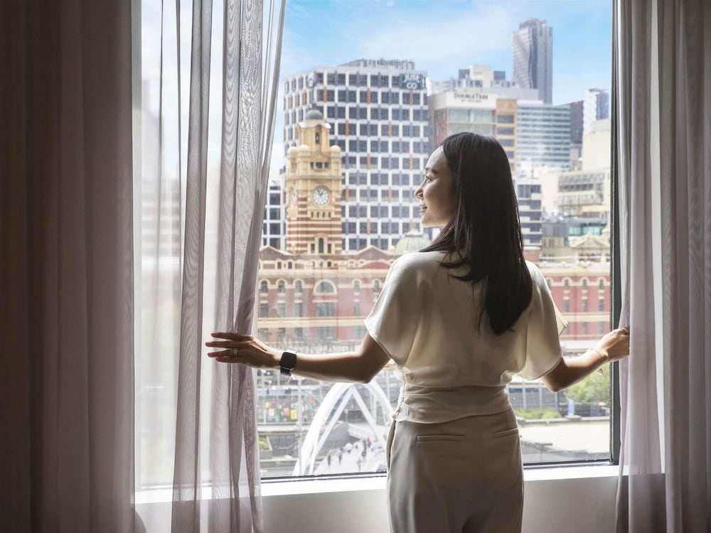 Mercure Melbourne Southbank 24/50
