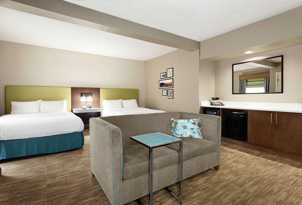 Hampton Inn Morganton 13/39