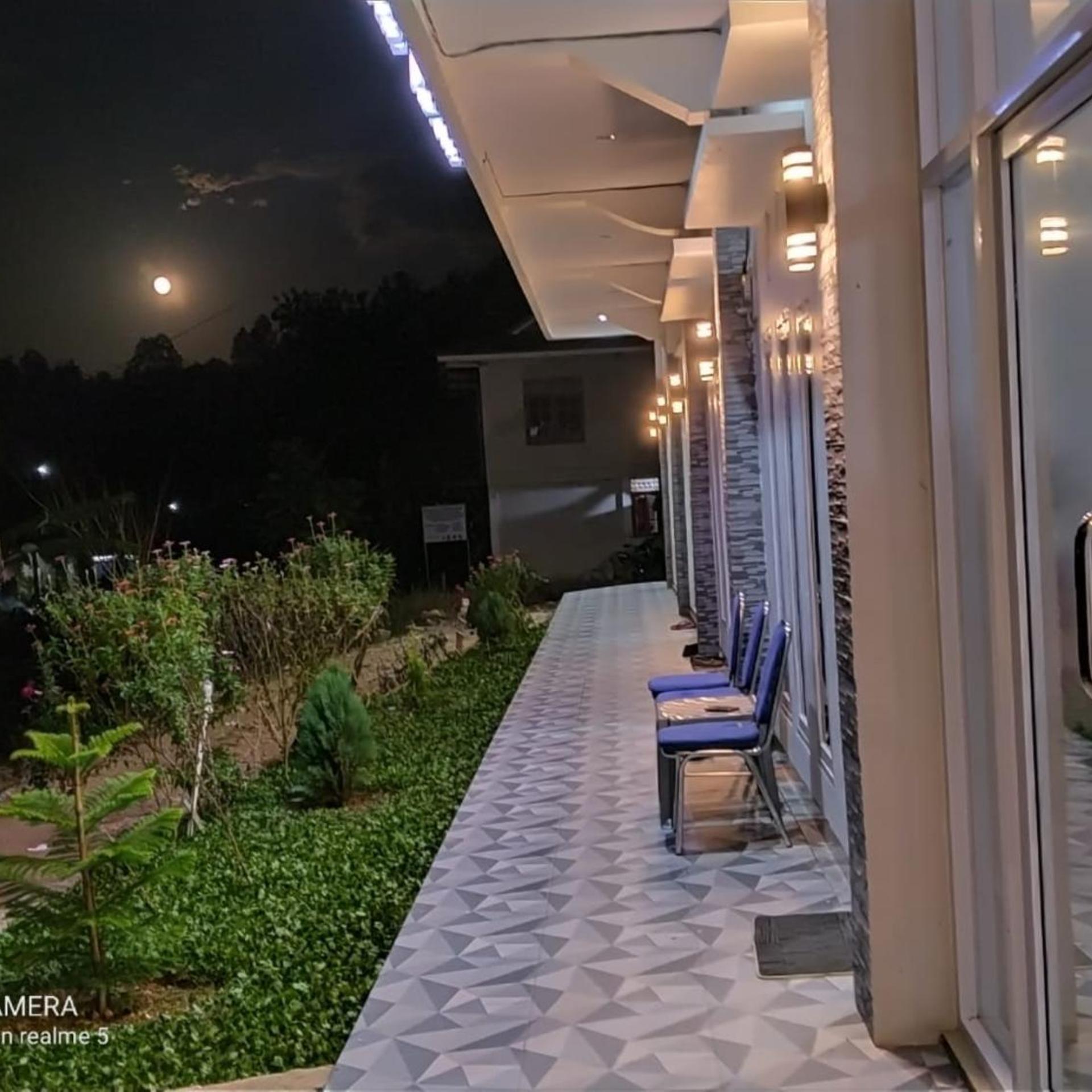 Wisma Maestro Toraja 31/38