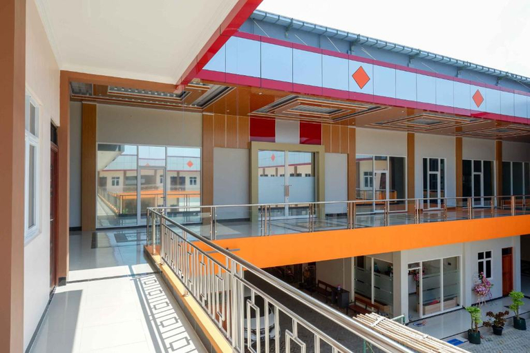 Hotel New Pemuda 1/10