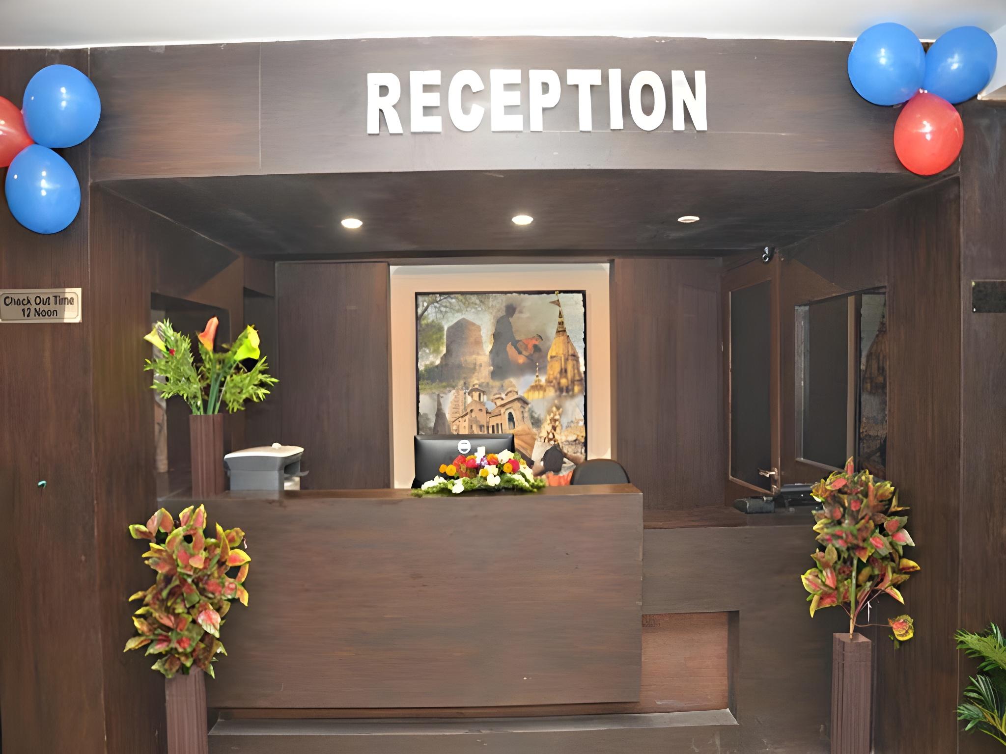 Oyo Rooms Mall Road Cantonment 6/46