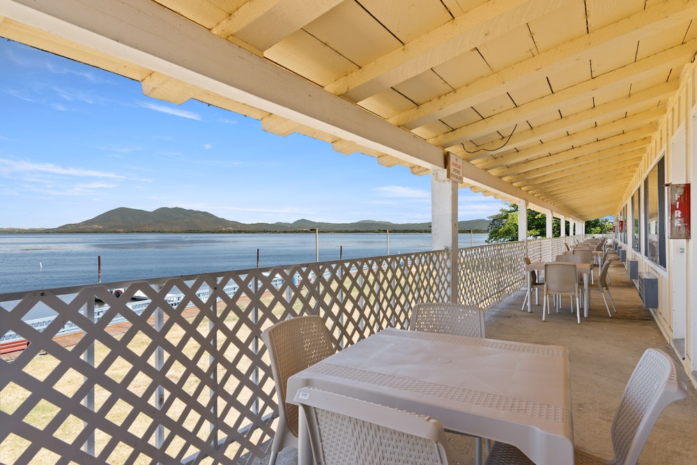 Skylark Shores Resort 28/50