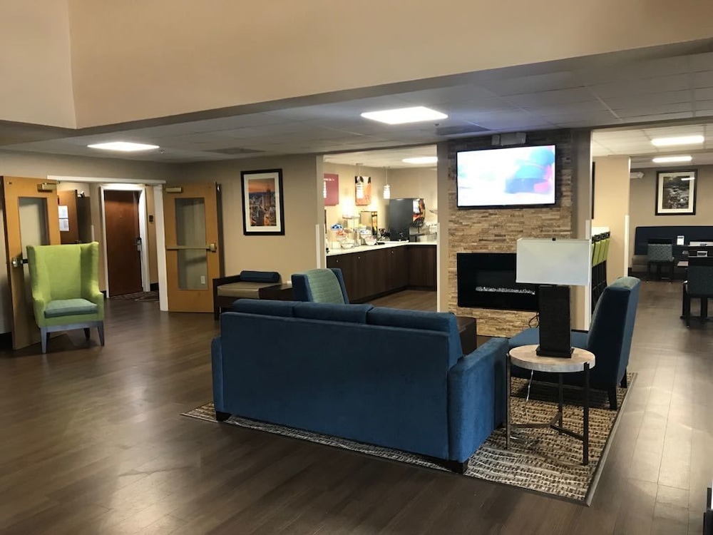 Comfort Suites Northside Hospital Gwinnett 10/47