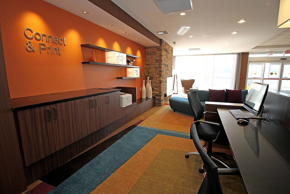 Fairfield Inn Suites London 4/35