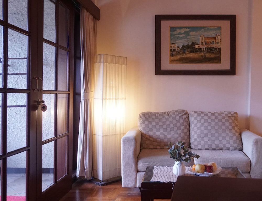 Pines Garden Resort 24/46