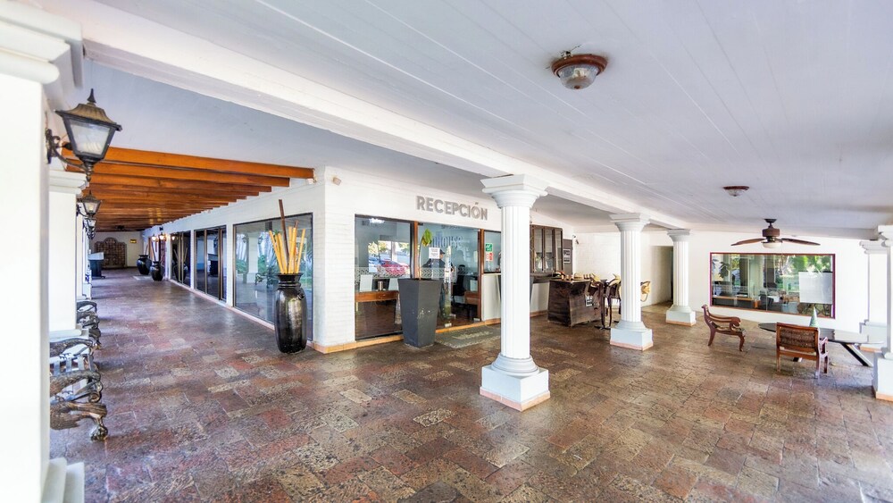 InHouse Select Hacienda Tres Rios 6/70