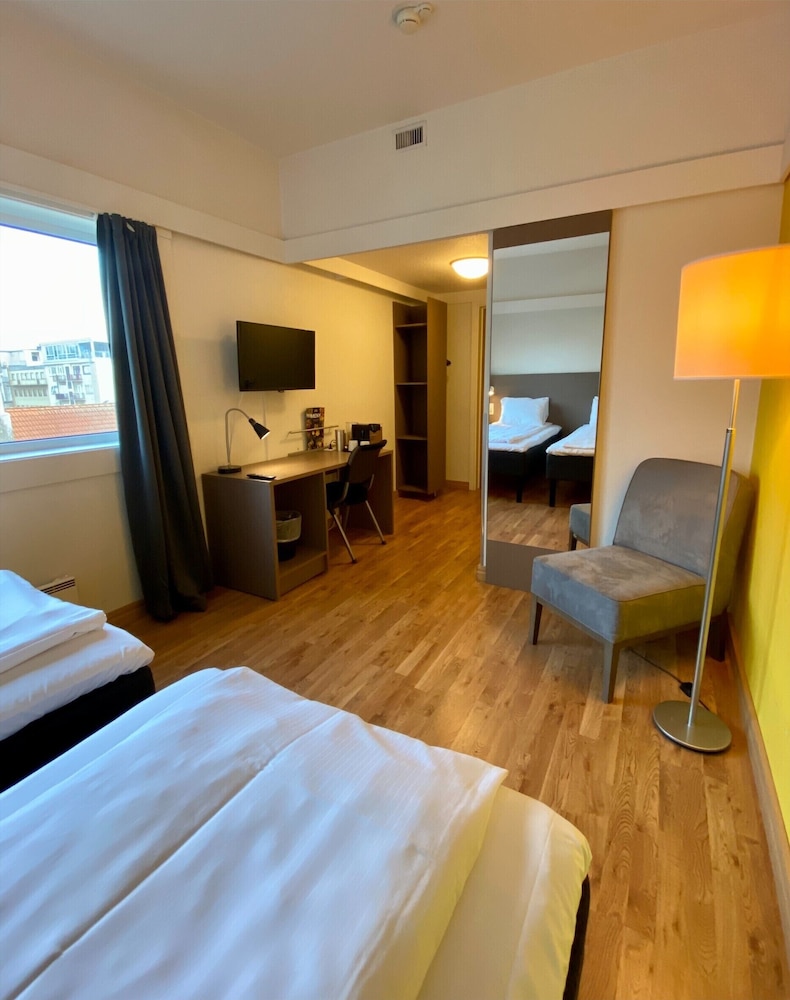 Thon Hotel Kristiansand 13/43