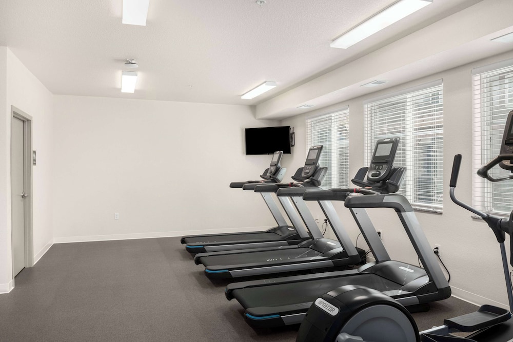 WaterWalk Extended Stay by Wyndham Minneapolis - Plymouth 30/62
