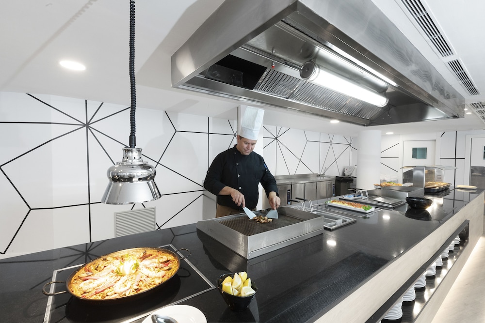Palmanova Suites by TRH 10/46