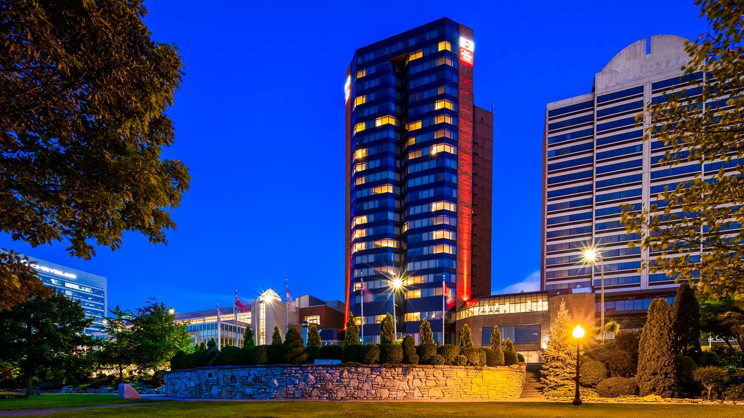 Best Western Plus Waterfront Hotel 8/63