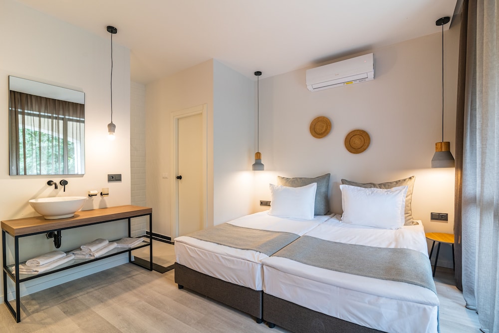 Primorski Hotel 22/64