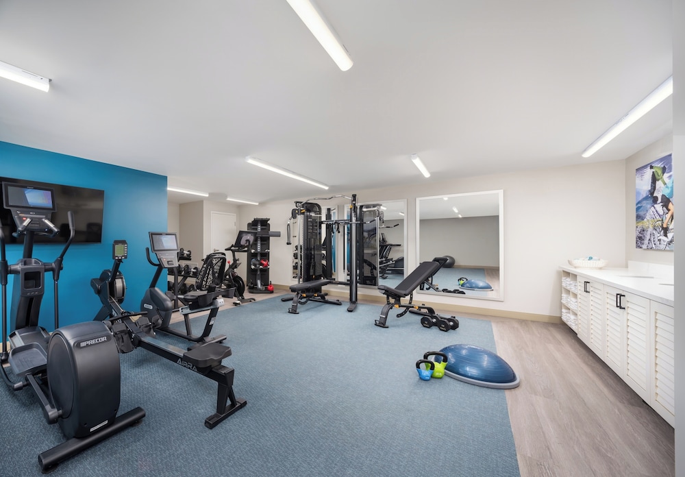 Compass Hotel Beaufort by Margaritaville 25/47