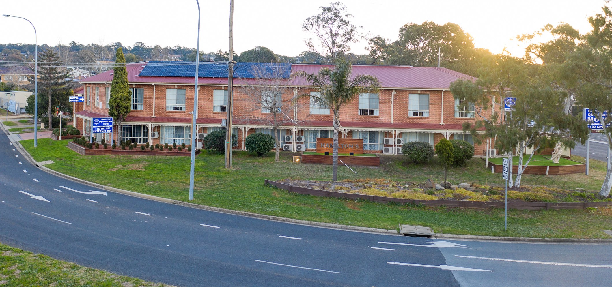 Hamiltons Townhouse Motel in CANBERRA