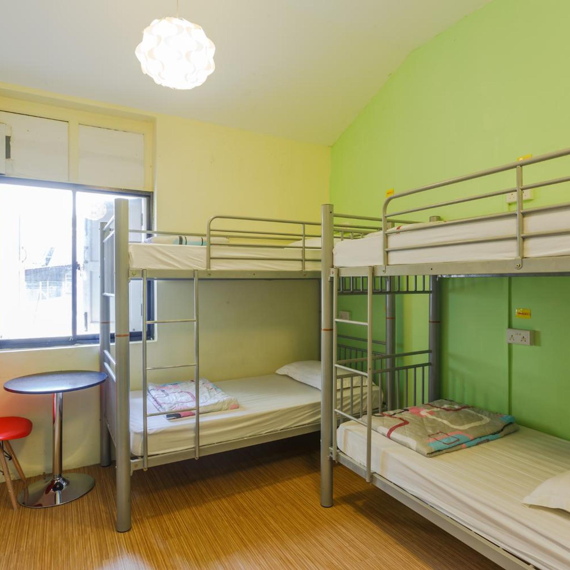 The Hive Singapore Hostel 21/96