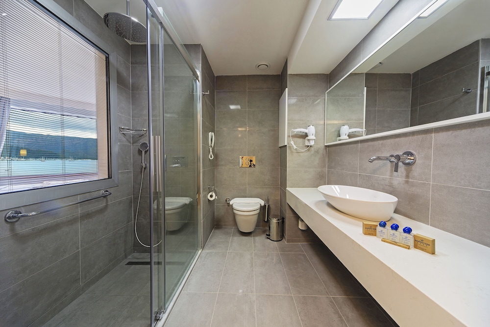 Poseidon Hotel - Adults Only 24/24