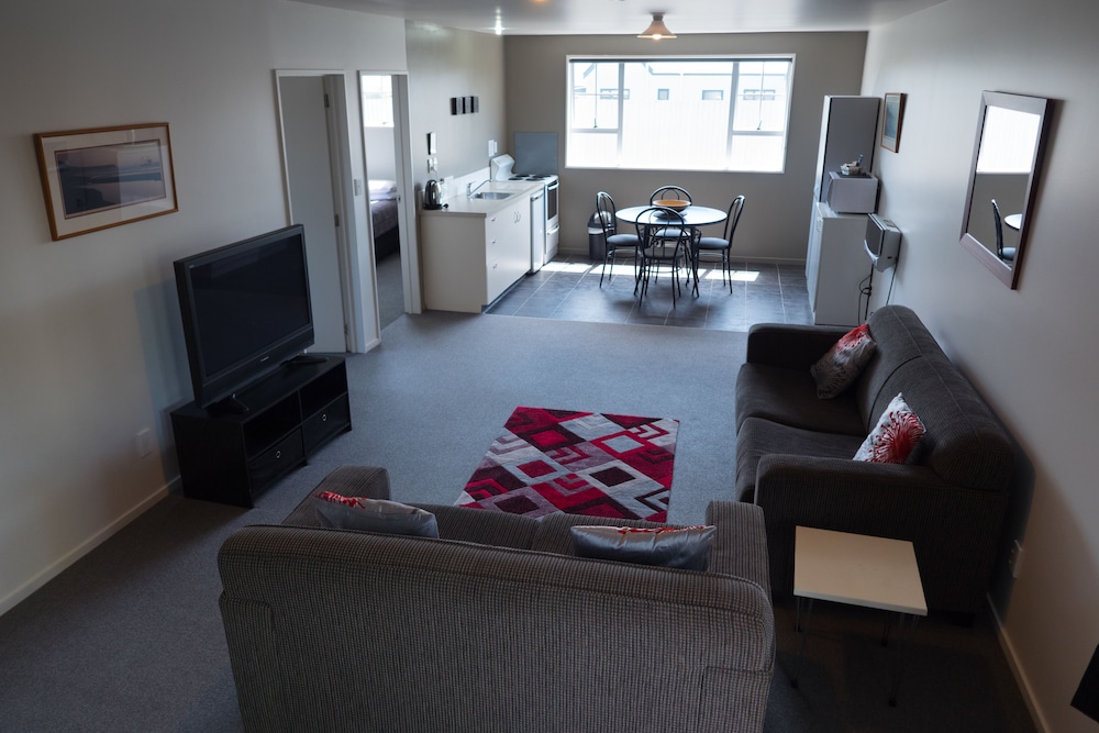 Fitzherbert Court Motel 20/32