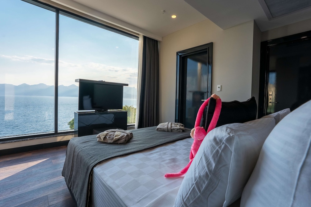 Lucky Monkey Hotel 21/50