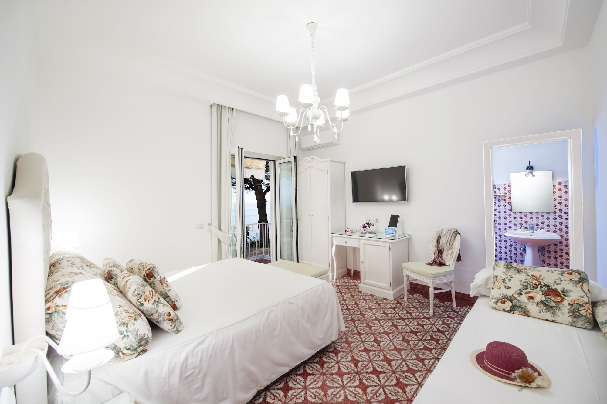 STANDARD, DOUBLE BED, SEA VIEW, BALCONY