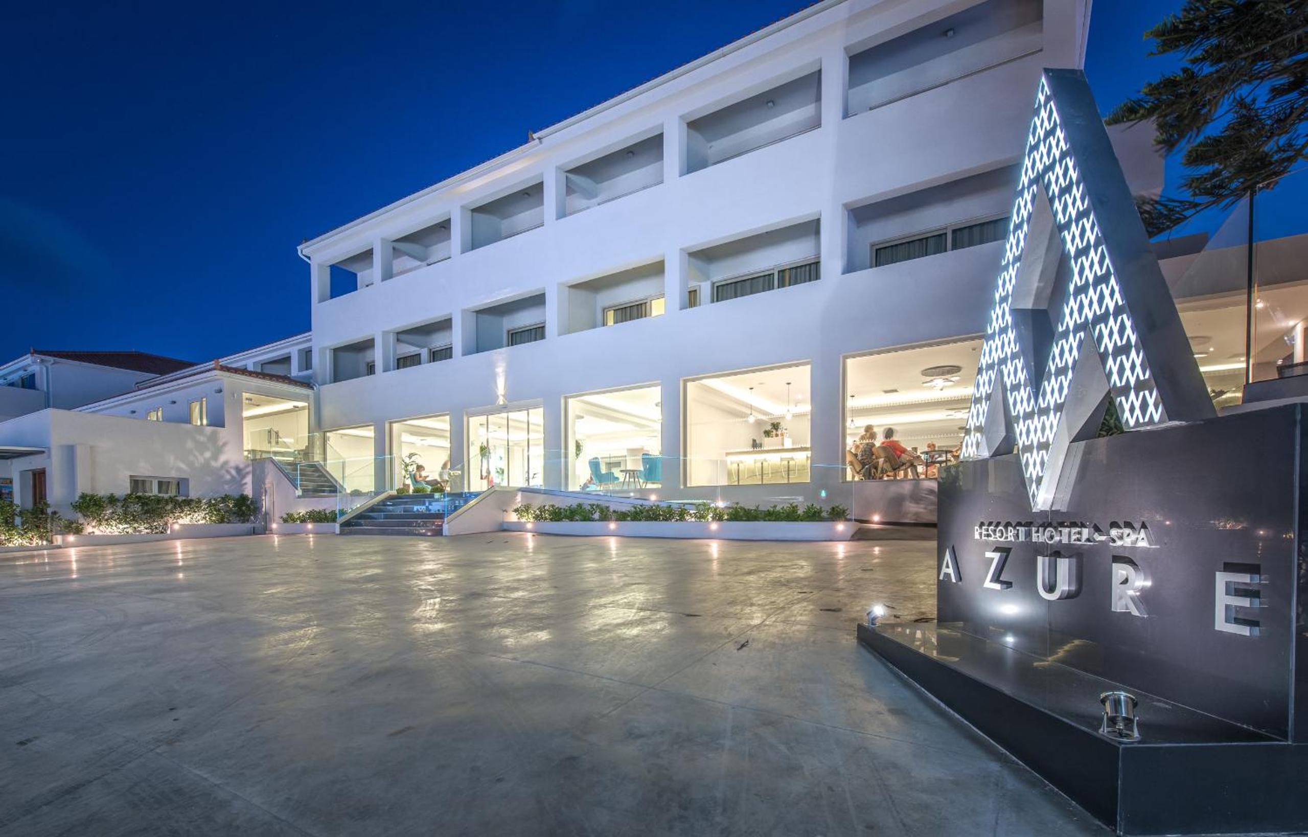 Azure Resort Spa 3/51