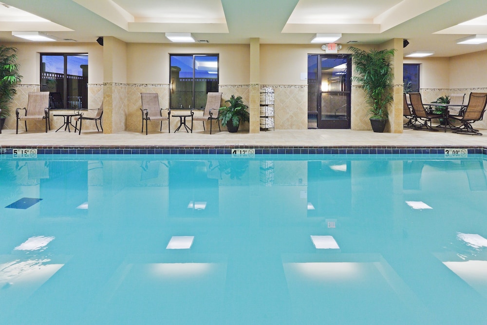 Holiday Inn Express Hotel And Suites Poteau 3/36