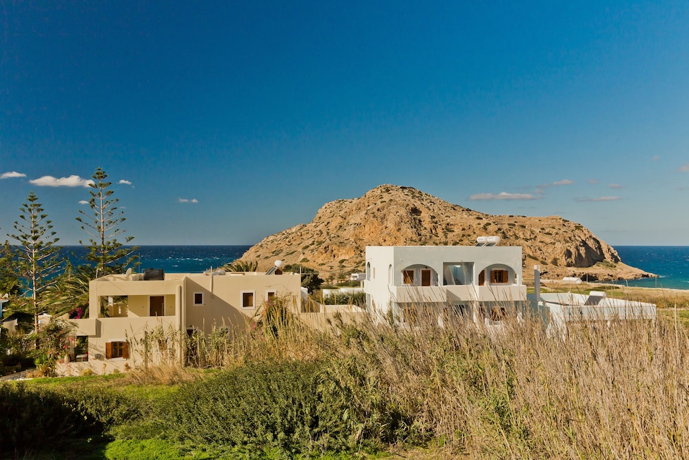 Montemar Apartments 28/40