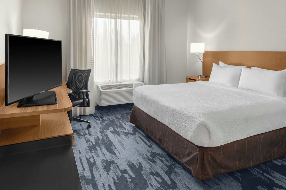 FAIRFIELD INN AND SUITES ATLANTA ACWORTH 15/50