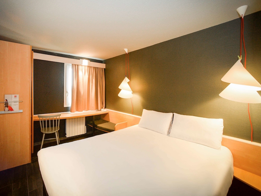 Ibis Hotel Saint Lo 17/59