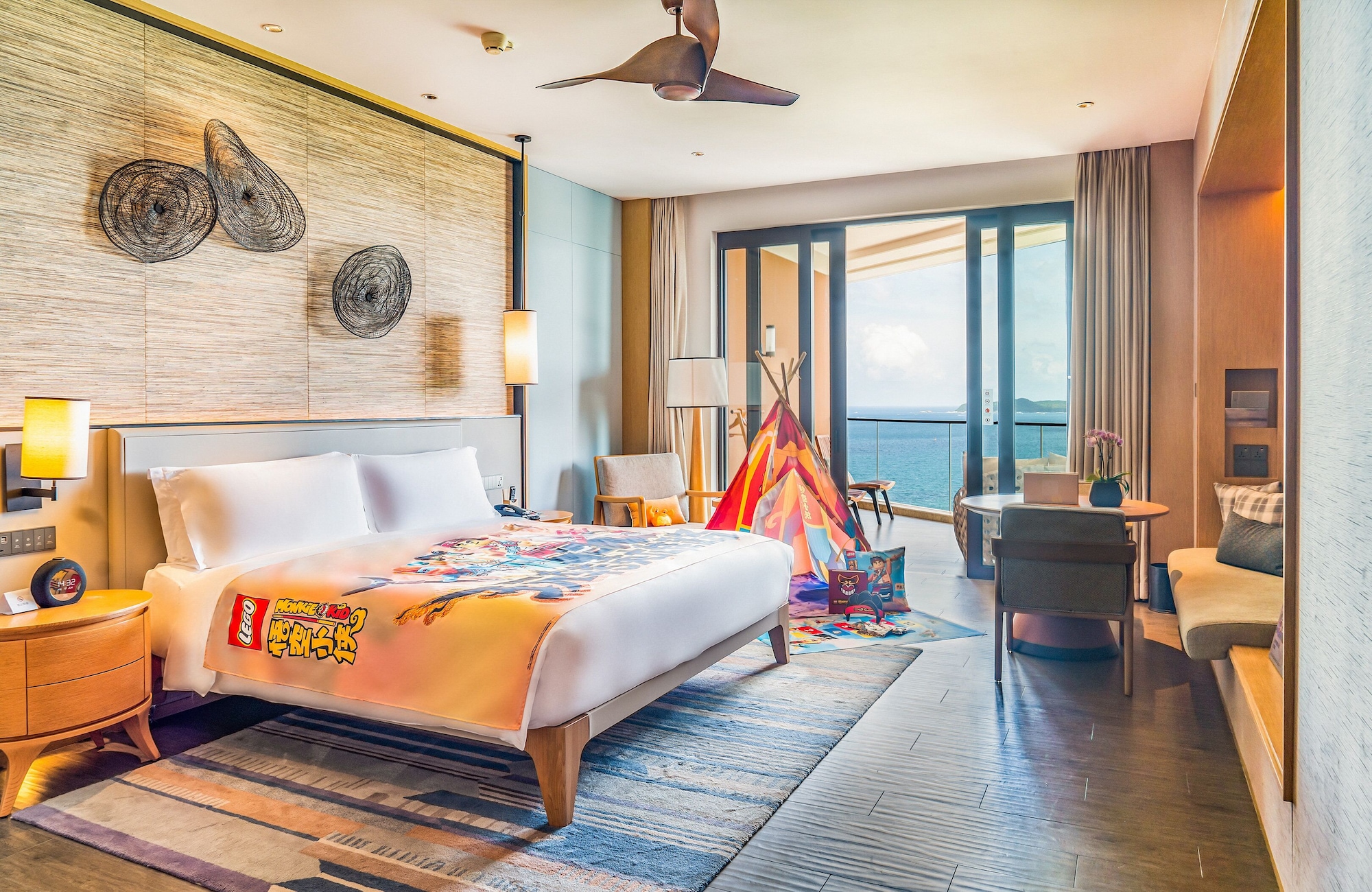 Standard, King Bed, Ocean Front, High Floor