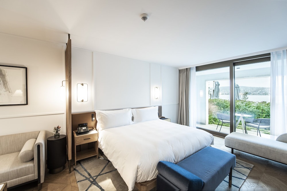 Garden, Deluxe, Studio, King Bed, Patio