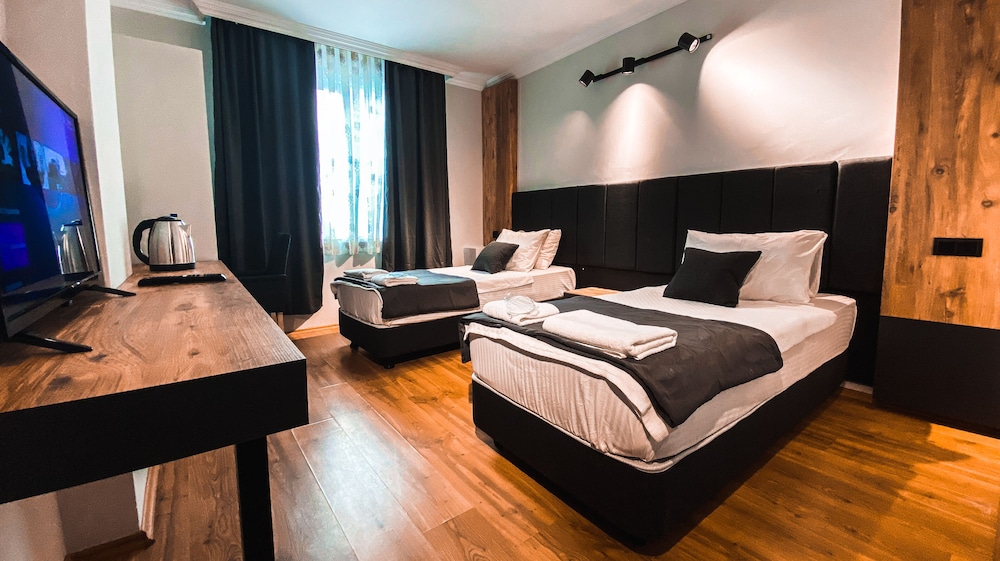 Tepe Hotel & Business Suite 5/27