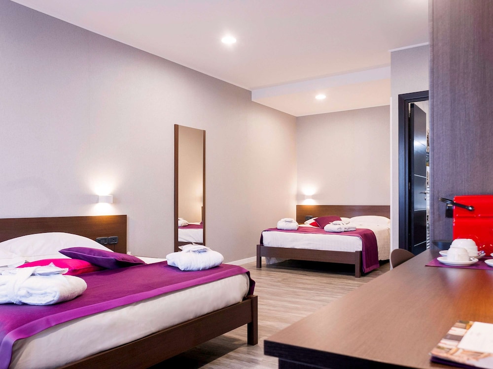 Mercure Palermo Centro 41/70
