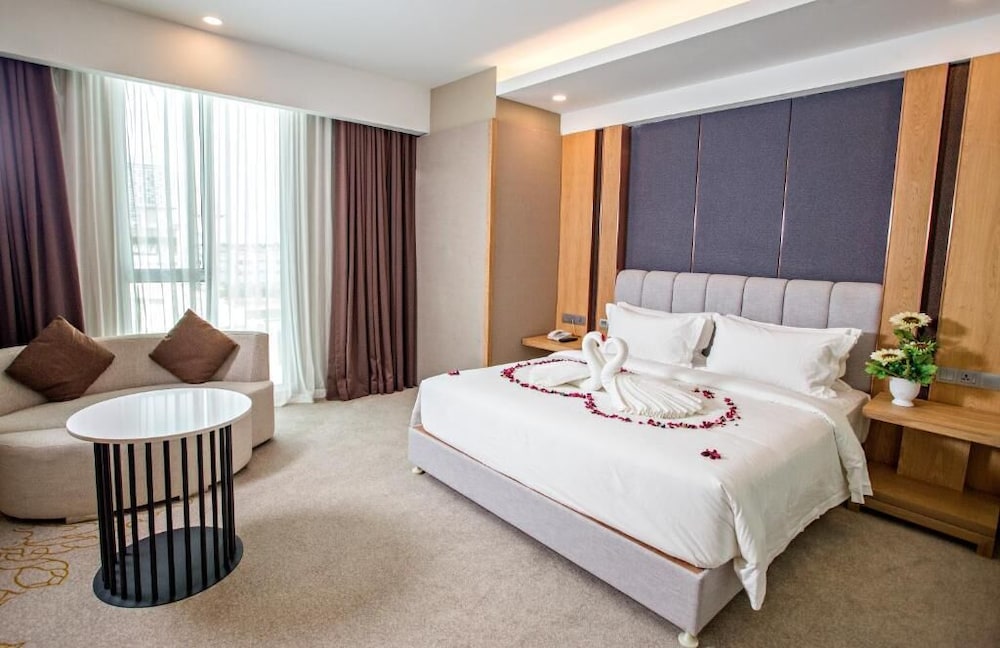 Grand Flora Hotel 20/61