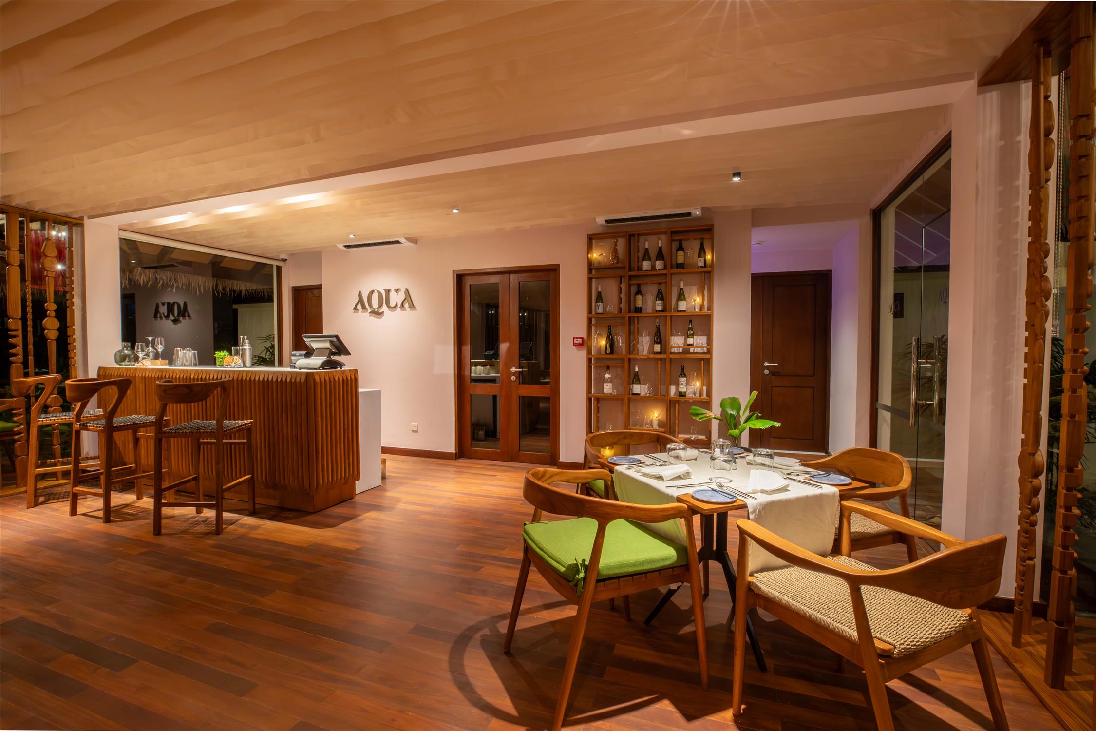 Melia Whale Lagoon Maldives 46/66