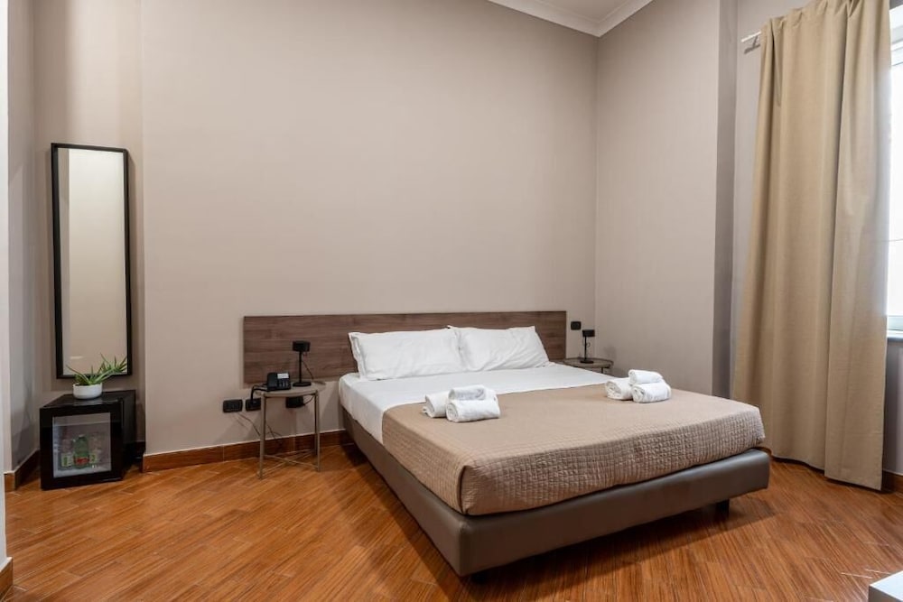 Hotel Diamond 16/50