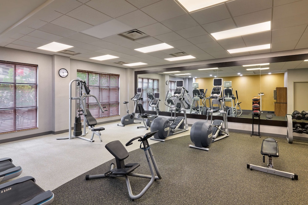 Hilton Garden Inn Bloomington, IN 37/78