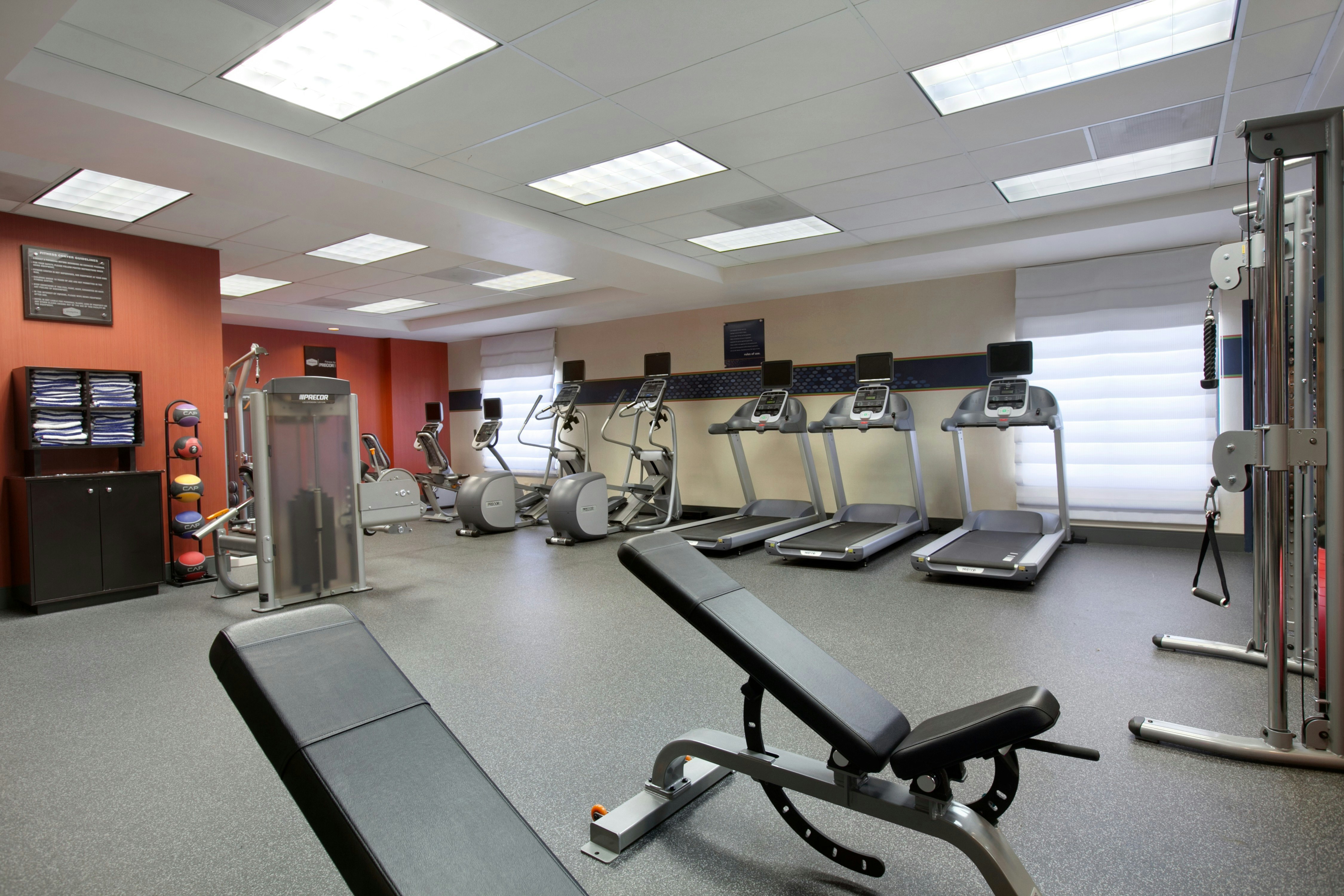 Hampton Inn & Suites Anaheim - Garden Grove 22/44