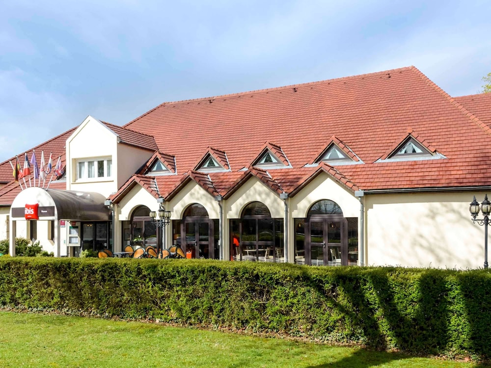 Ibis Nevers 4/63