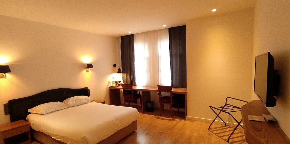 Armagrandi Spina Hotel 11/66